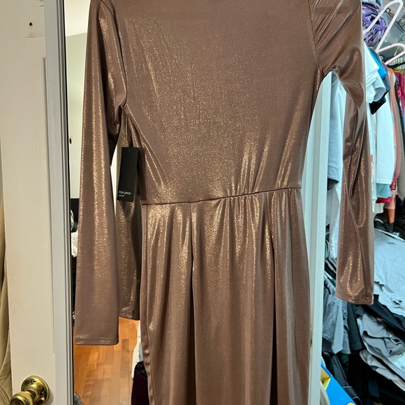 Free press XXS - Picture 4 of 5